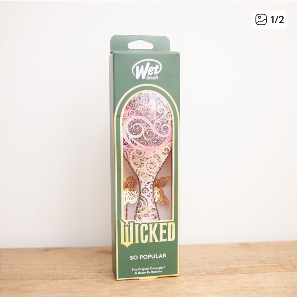 Wicked So Popular Wet Brush Pink Detangler Witch Glinda Gold Butterfly Bobbies
